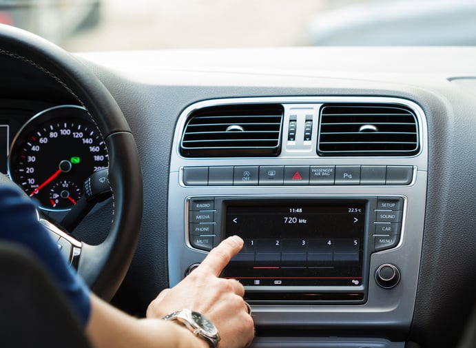 Configuración del APN en un radio de coche: Guía para conexión estable