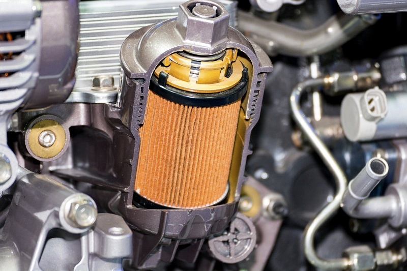 Filtro de aire y filtro de aceite de un coche: ¿qué son y para qué